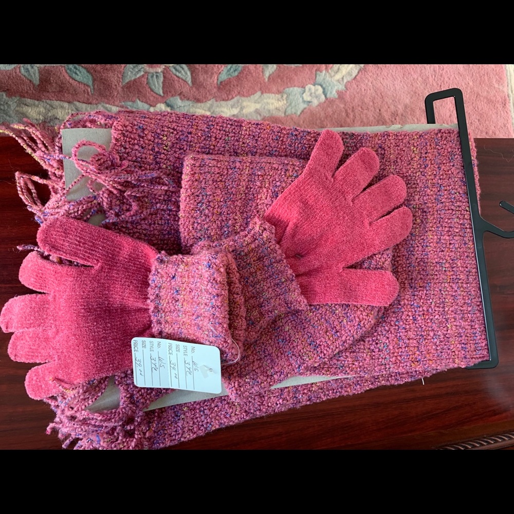 Winter set- scarf, hat and gloves